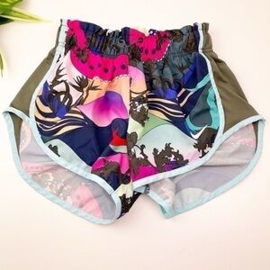 Nike Women's Icon Clash Tempo 3" Running Shorts Hyper Pink/Multi Print XS Artsy